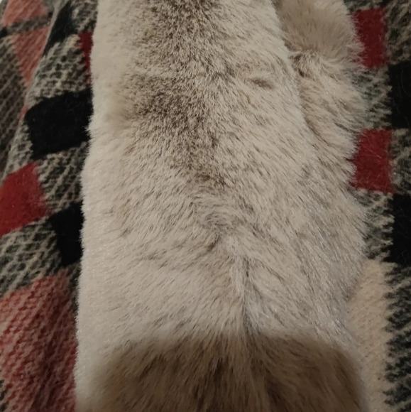 SEVEN Islands Luxurious Cloak NWT 😍 - Picture 10 of 12